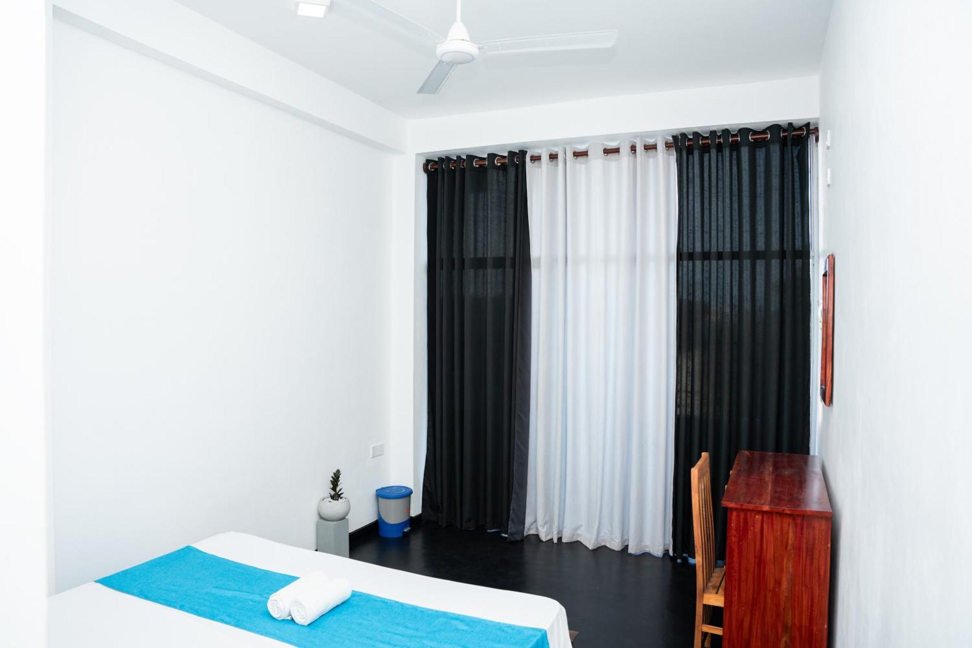Regal Heights Hotel Weligama Exterior photo